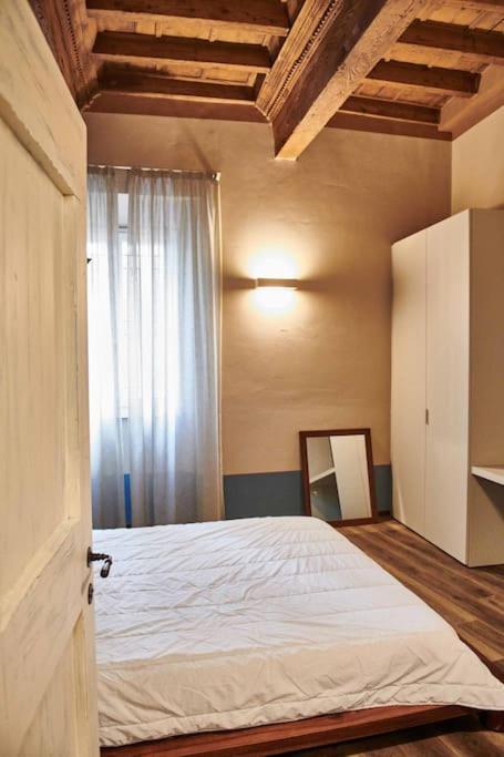 Apartament Casa Asja: Cromatismo In Centro Storico Cesena Zewnętrze zdjęcie